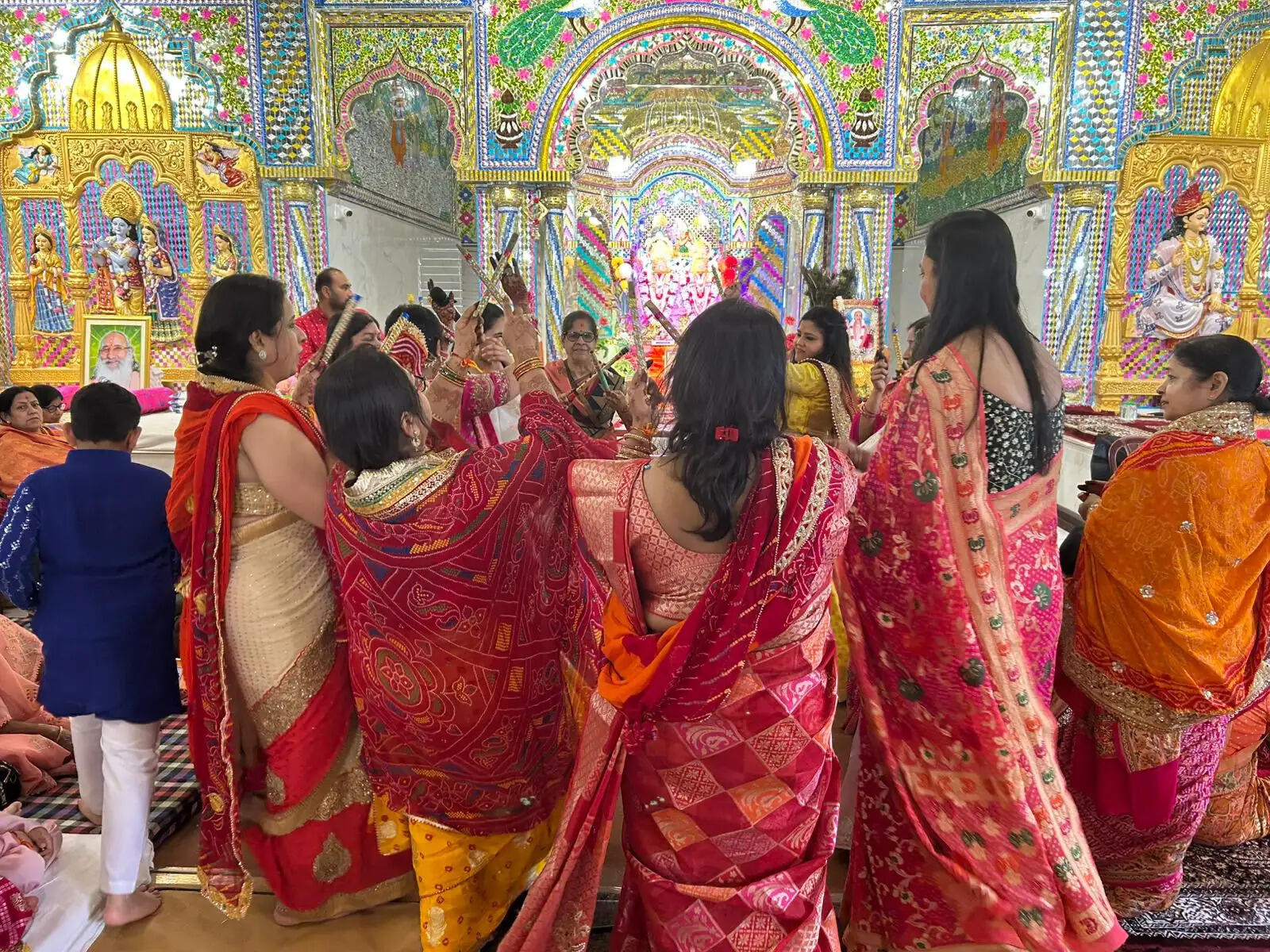 श्री राधा कृष्ण मंदिर में बेरी वाली माता महोत्सव का आयोजन