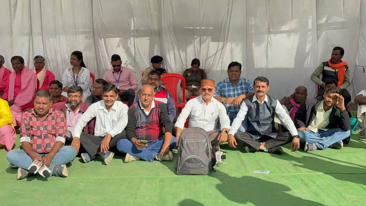 कोरबा : मुख्यमंत्री के कार्यक्रम में अव्यवस्था, अपमानजनक व्यवस्था से आक्रोशित पत्रकारों ने किया बहिष्कार