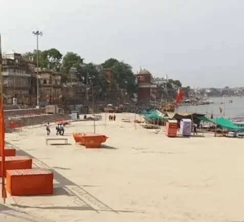 बादलों की दस्तक से बदल जाएगा वाराणसी का मौसम, तपिश से मिलेगी राहत