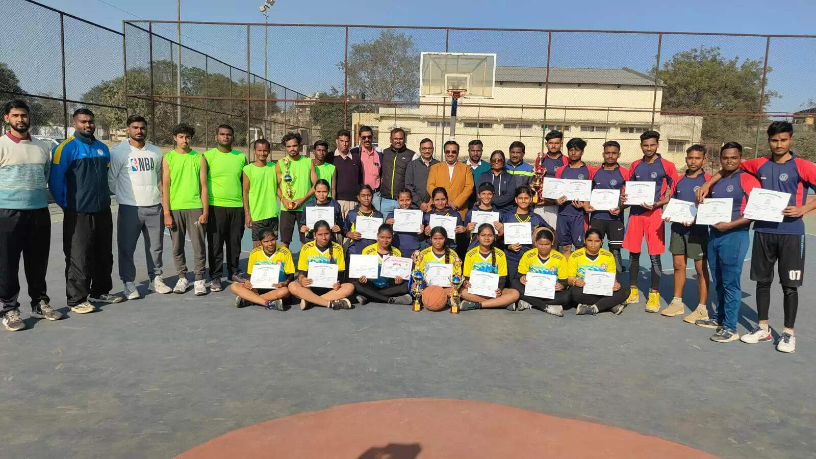 कोरबा : स्वयं अच्छे खिलाड़ी बनें और अपने साथियों को भी खेल से जुड़ने प्रोत्साहित करें : डॉ प्रशांत