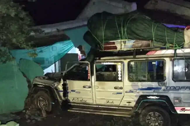 मप्र के सिवनी में मजदूरों से भरा ओवरलोड वाहन बेकाबू होकर मकान में घुसा, तीन की मौत