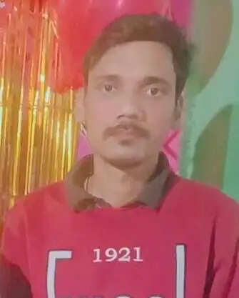 अर्द्धनिर्मित बिल्डिंग में संदिग्ध परिस्थितियों में युवक का शव मिला