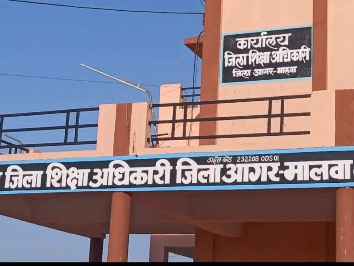 निजी स्कूलों की मनमानी लगाम हेतु शिकायत निवारण     समितियां होगी गठित