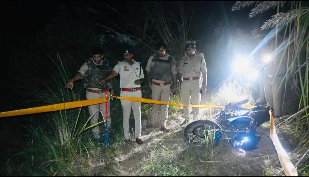पुलिस ने मुठभेड़ : एक लाख रुपये के इनामी बदमाश को मार गिराया