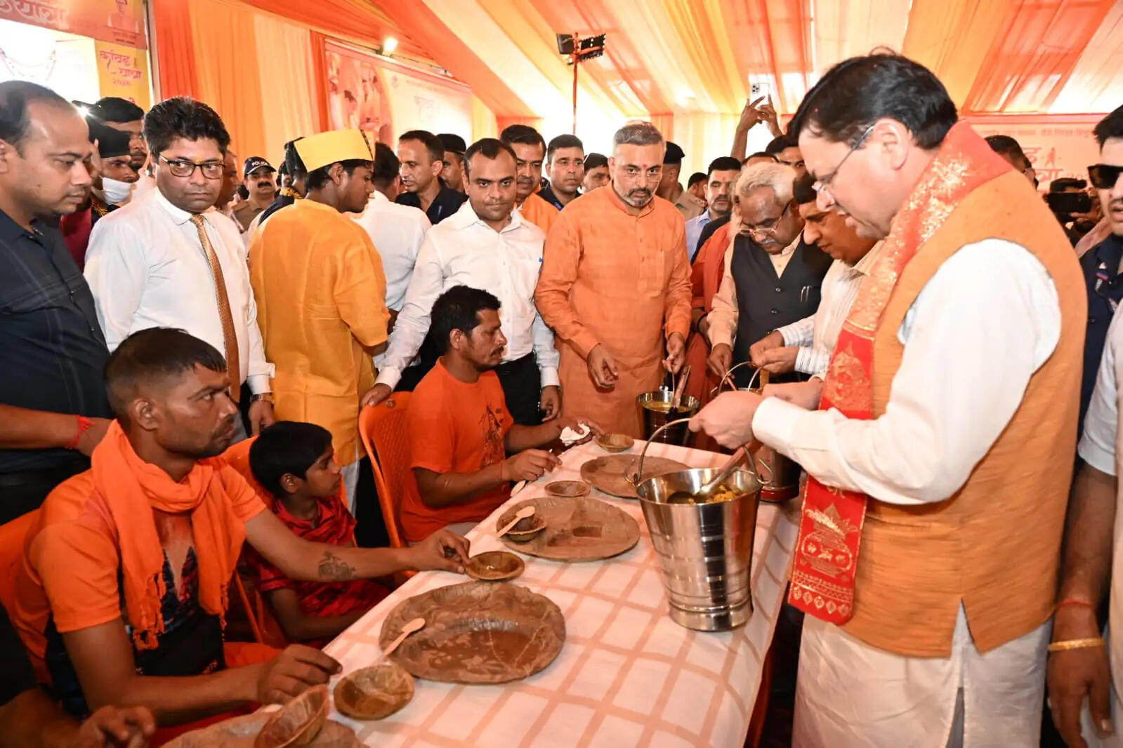 कांवड़ मेले के छठे दिन हरिद्वार से 34 लाख से अधिक कांवड़िये गंगाजल लेकर रवाना