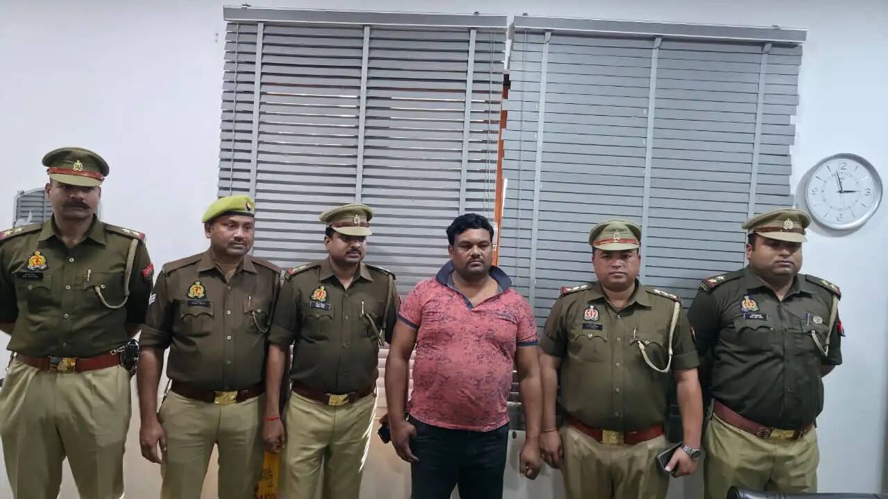 फायरिंग और अधेड़ को कुचलने की कोशिश का आरोपित 25 हजार का इनामी हिस्ट्रीशीटर गिरफ्तार