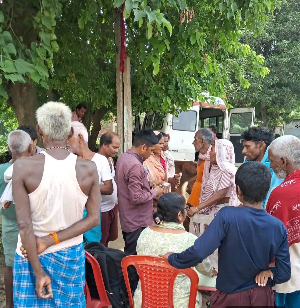 सारण जिले में बाढ़ का कहर जारी 8 प्रखंडों के 121 गांव प्रभावित, प्रशासन द्वारा राहत और बचाव कार्य तेज