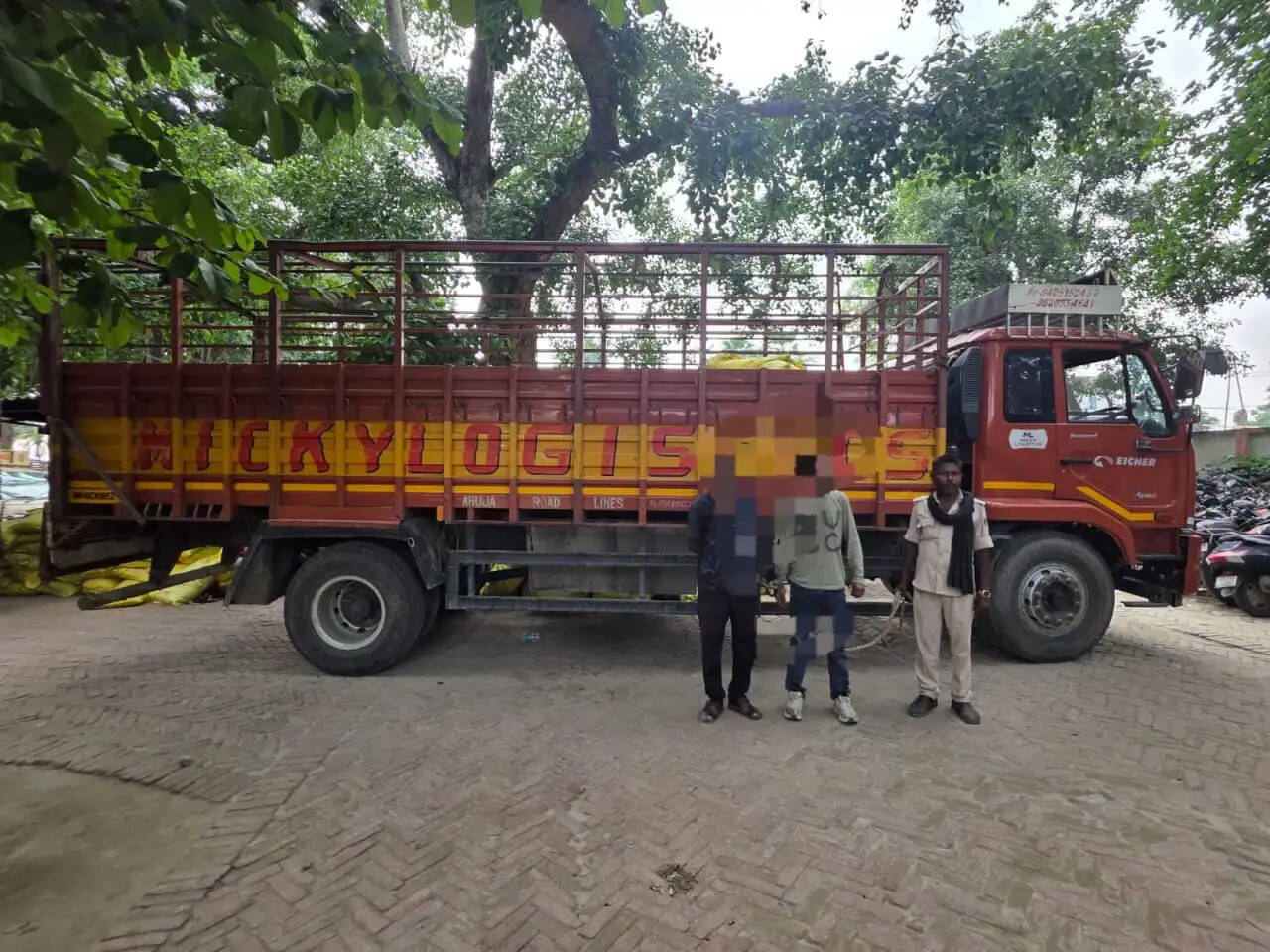 मकेर में सारण पुलिस ने दो अंतर्राज्यीय शराब तस्कर को किया गिरफ्तार