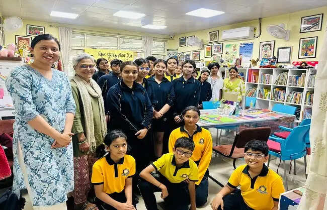 विश्व पुस्तक दिवस पर दून पुस्तकालय में विशेष कार्यक्रम का आयोजन