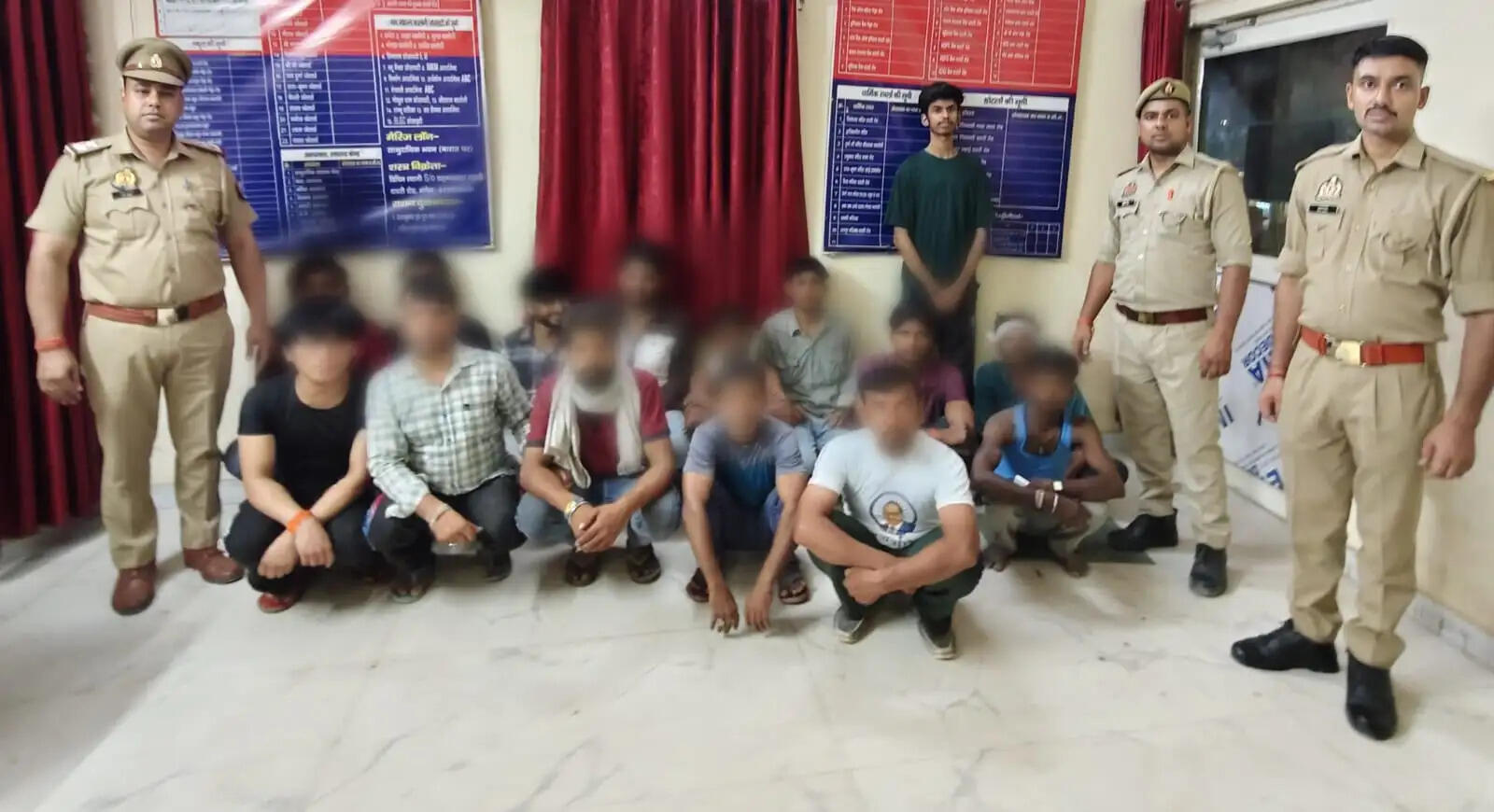 सार्वजनिक स्थान पर मदिरापान करने वाले 414 गिरफ्तार