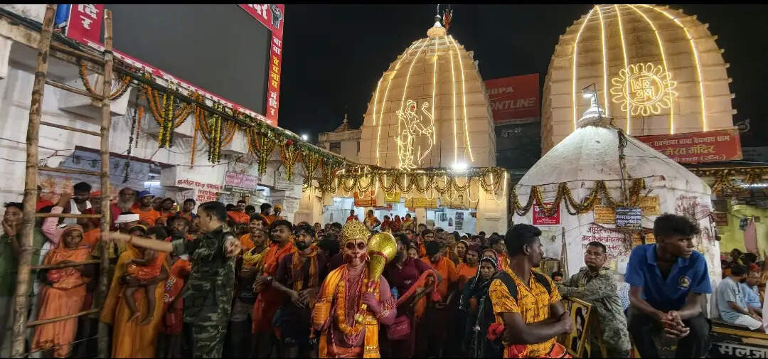 बाबा बैद्यनाथ मंदिर में स्पर्श पूजा शुरु