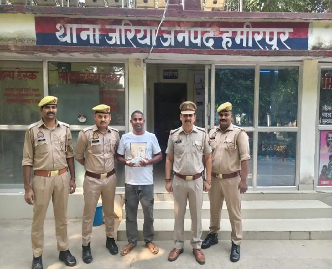 संजय की हत्या में फरार आरोपित तमंचा के साथ गिरफ्तार