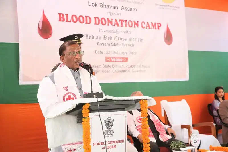 सेवा संकल्प सप्ताह के तहत आयोजित रक्तदान शिविर में राज्यपाल की सहभागिता