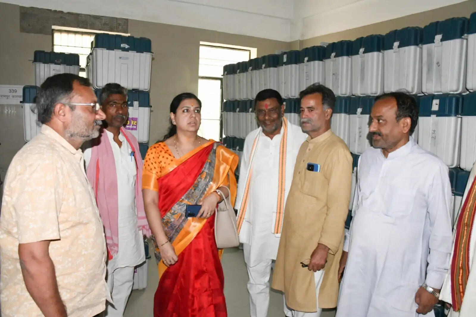 निर्वाचन प्रक्रिया की विश्वसनीयता एवं पारदर्शिता बनाए रखना प्रशासन की सर्वोच्च प्राथमिकता : जिलाधिकारी