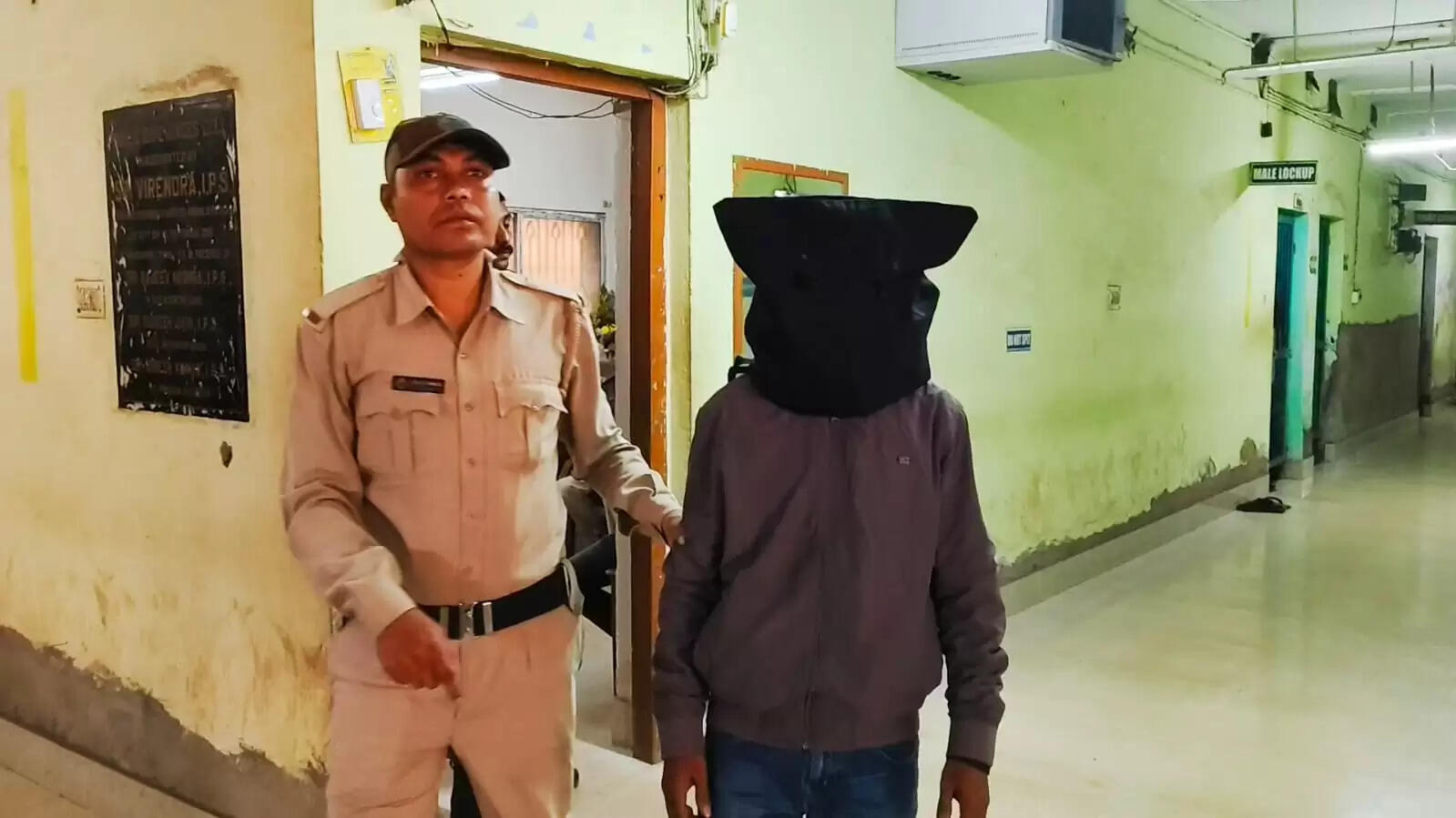 तृणमूल महासचिव बोर्ड लगे स्कॉर्पियो से हथियार बरामद, पुलिस की बड़ी कार्रवाई