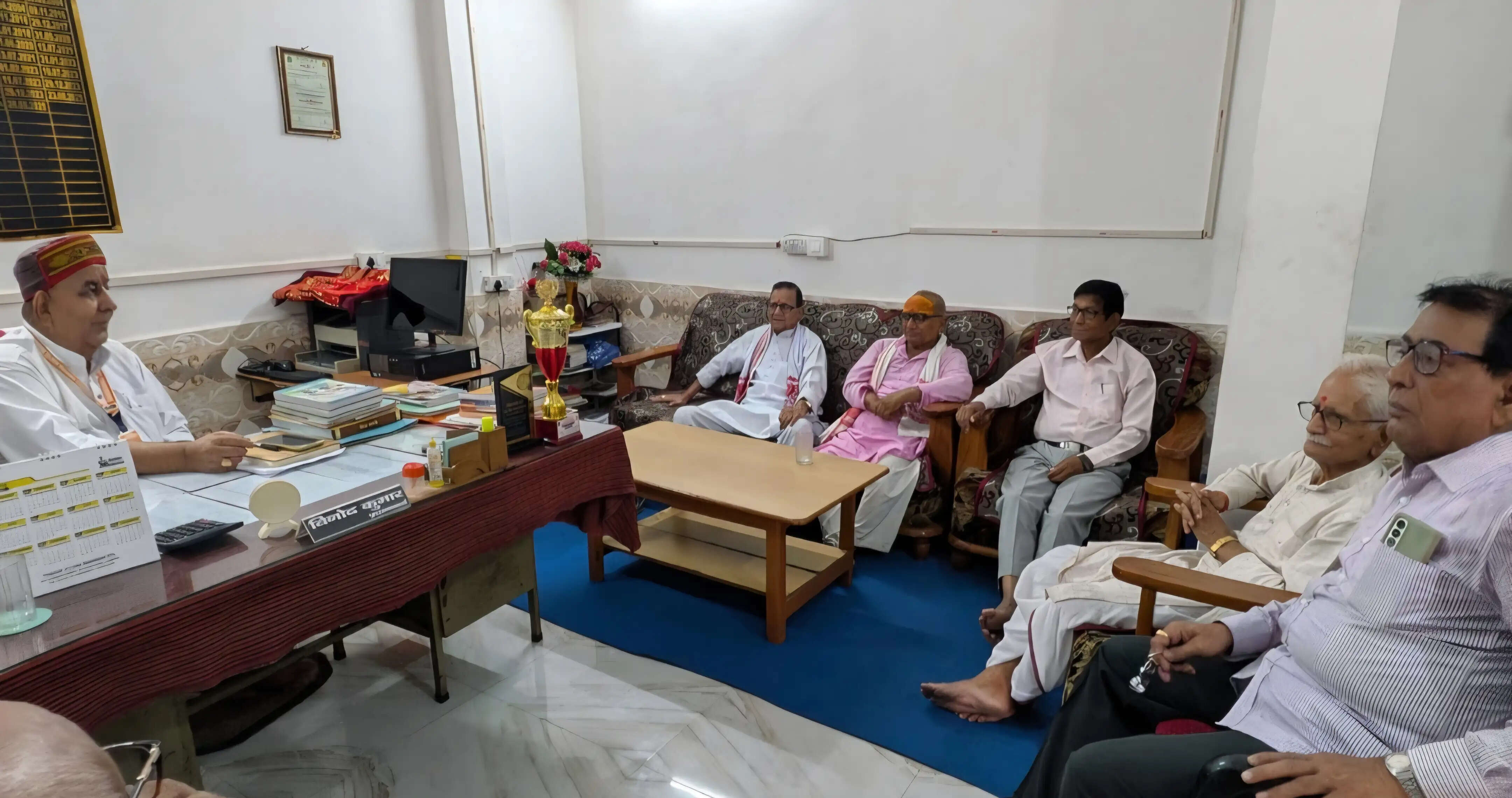 सरस्वती शिशु विद्या मंदिर में विद्वत् परिषद् की हुई बैठक