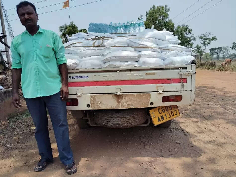 त्योहारों से पहले खाद्य विभाग की दबिश, डेयरी - होटलों से लिया जांच के लिए नमूना