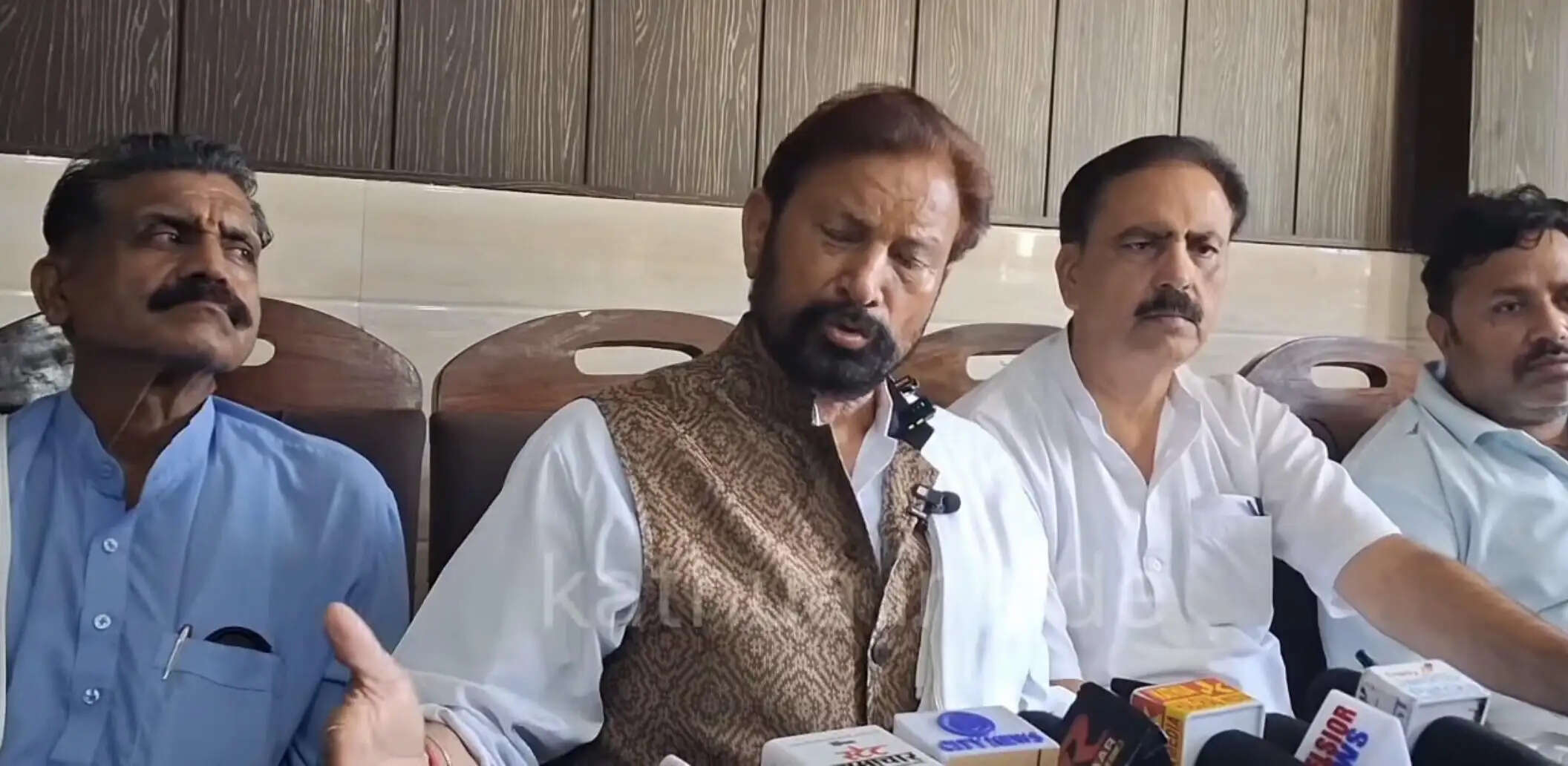 छात्रों पर लाठीचार्ज लोकतंत्र के लिए शर्मनाक, केंद्रीय शिक्षा मंत्री जल्द इस्तीफा दें-चाैधरी लाल सिंह