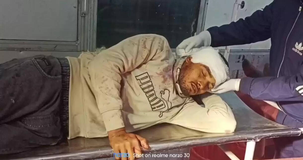 बाइक सवारों को हुड़दंग मचाने से रोका तो दबंगों ने पिता की तेरहवीं के दिन ही बेटे को उतारा मौत के घाट