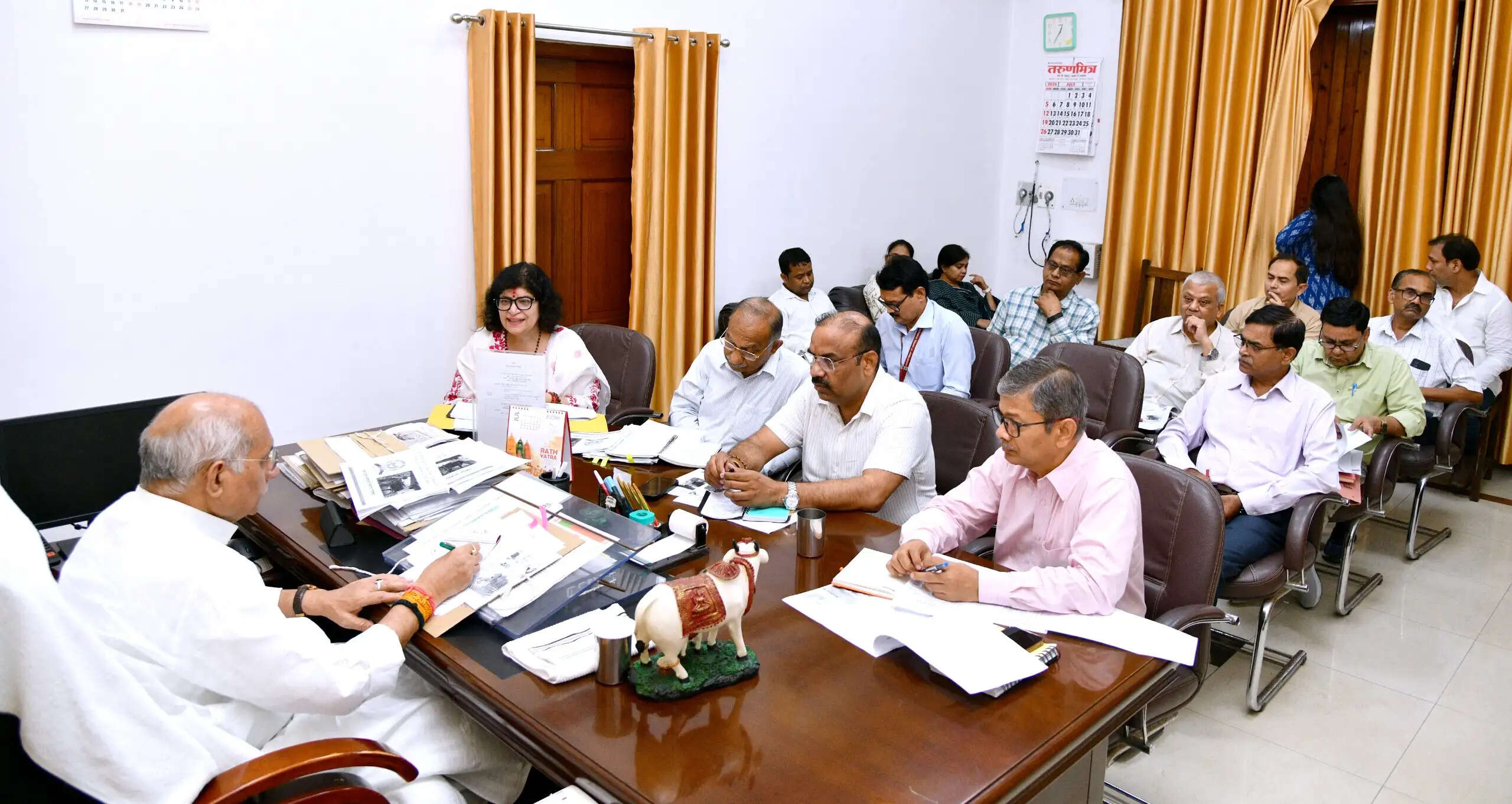 बाढ़ संभावित एवं जलभराव वाले क्षेत्रों में भूसे-चारे का हो व्यापक प्रबंध : धर्मपाल सिंह