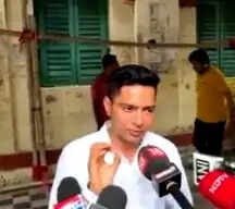 चुनाव 26 : दूसरे चरण के मतदान में कहीं जगहों पर तनाव की स्थिति