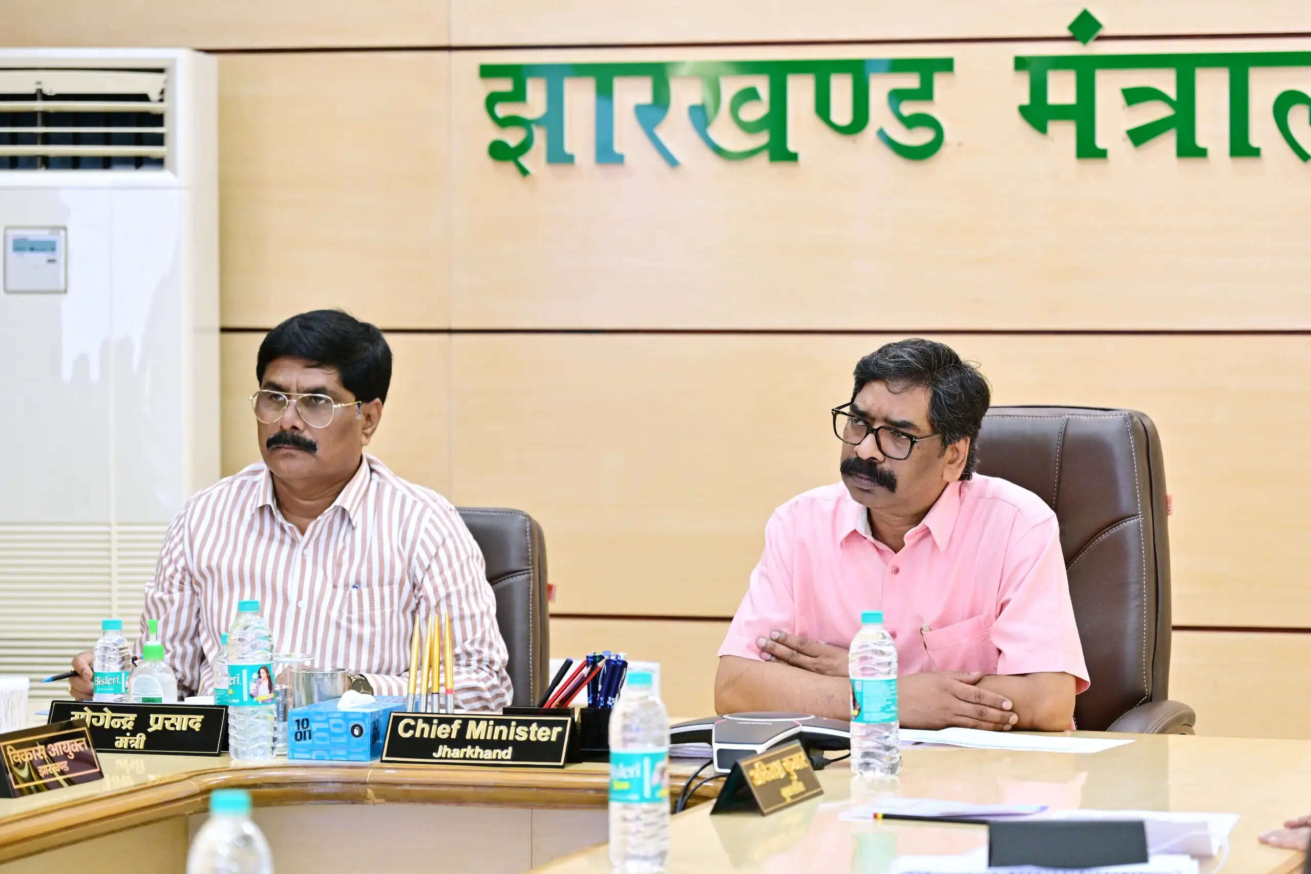 राज्य में अवैध मदिरा निर्माण, भंडारण व तस्करी पर हर हाल में लगाएं अंकुश : मुख्यमंत्री साेरेन