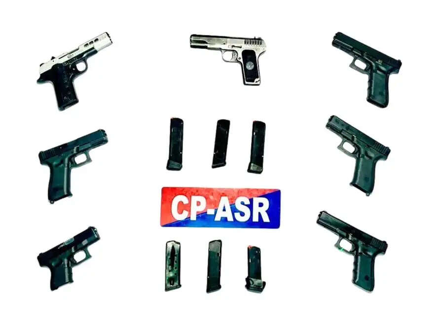 अमृतसर में नाबालिग समेत छह हथियार तस्कर काबू, सात पिस्तौल बरामद