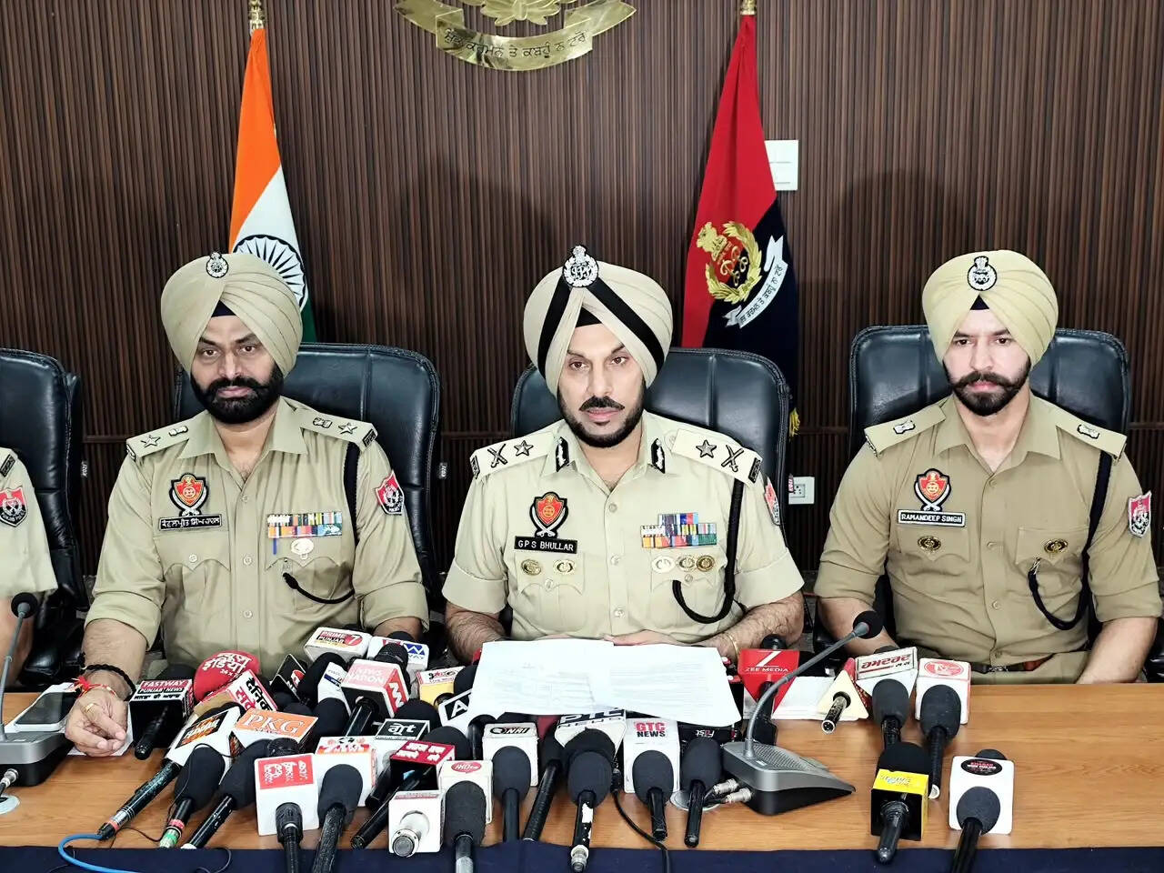 पंजाब में ड्रग्स-हथियार तस्करी गिरोह का खुलासा, 4 गिरफ्तार, 10 किलो हेरोइन जब्त