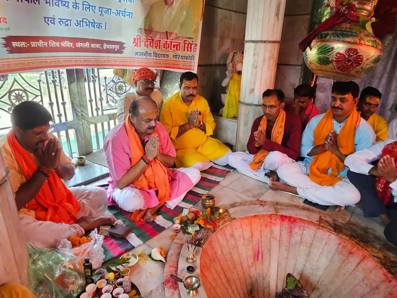 मोदी सरकार के 12 वर्ष पूरे होने पर जंगली बाबा शिव मंदिर में हुआ रुद्राभिषेक