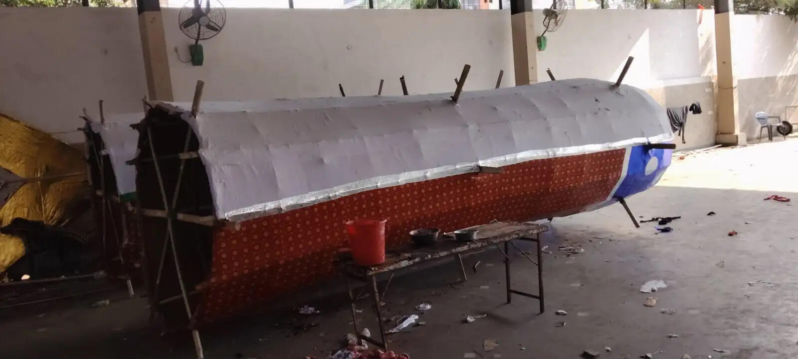 पांच पीढ़ियों से निभा रहे परंपरा: मथुरा का मुस्लिम परिवार बना रहा 105 फीट का रावण