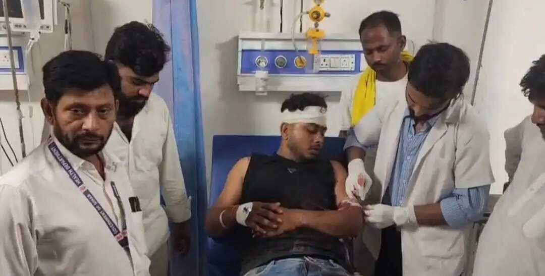 यज्ञ घुमाने के बहाने बुलाया, दोस्तों ने 5 राउंड फायरिंग कर मारी गोली