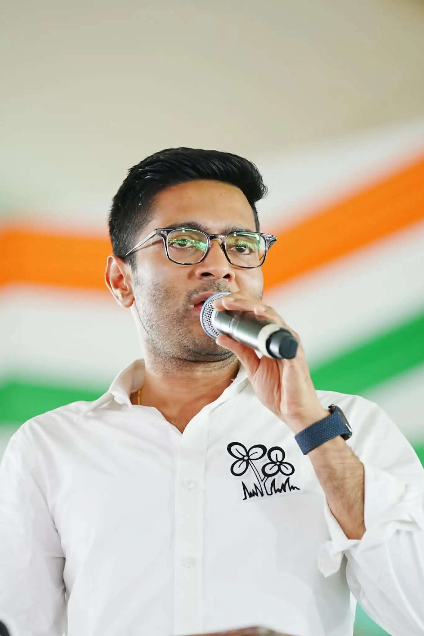 झाड़ग्राम में अभिषेक बोले, मोदी बन रहे ममता सरकार के ब्रांड एम्बेसडर