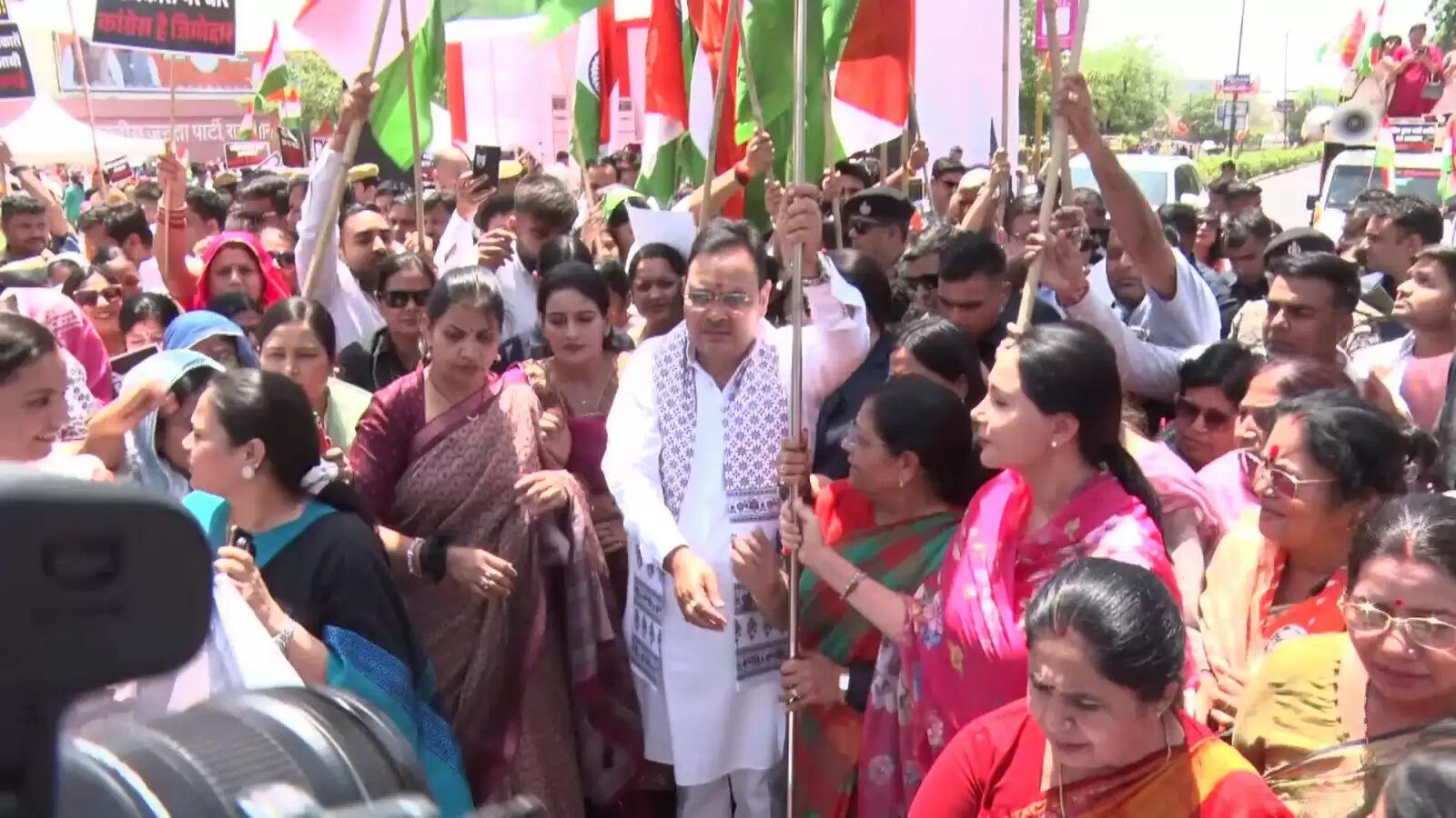 जयपुर की सड़कों पर उमड़ा नारी शक्ति का जनसैलाब: नारी शक्ति वंदन के विरोध पर विपक्ष को घेरा