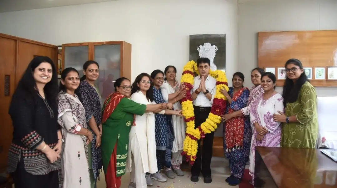 नर्सिंग सिर्फ नौकरी नहीं बल्कि सेवा और संवेदनशीलता का क्षेत्र है : प्रफुल पानसेरिया