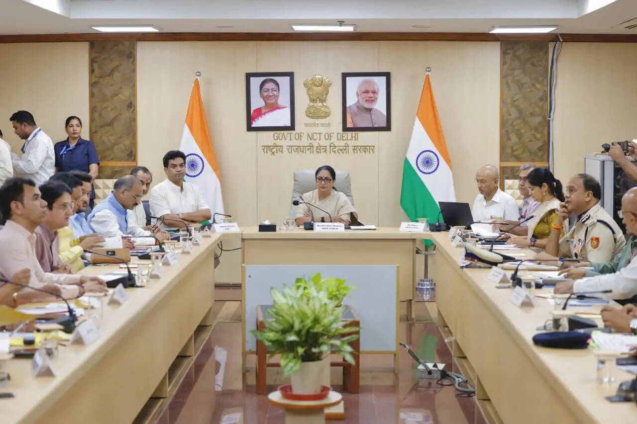 कांवड़ यात्रा को लेकर मुख्यमंत्री की समीक्षा बैठक, कांवड़ समितियों के पंजीकरण की प्रक्रिया समय से शुरू करने का निर्देश