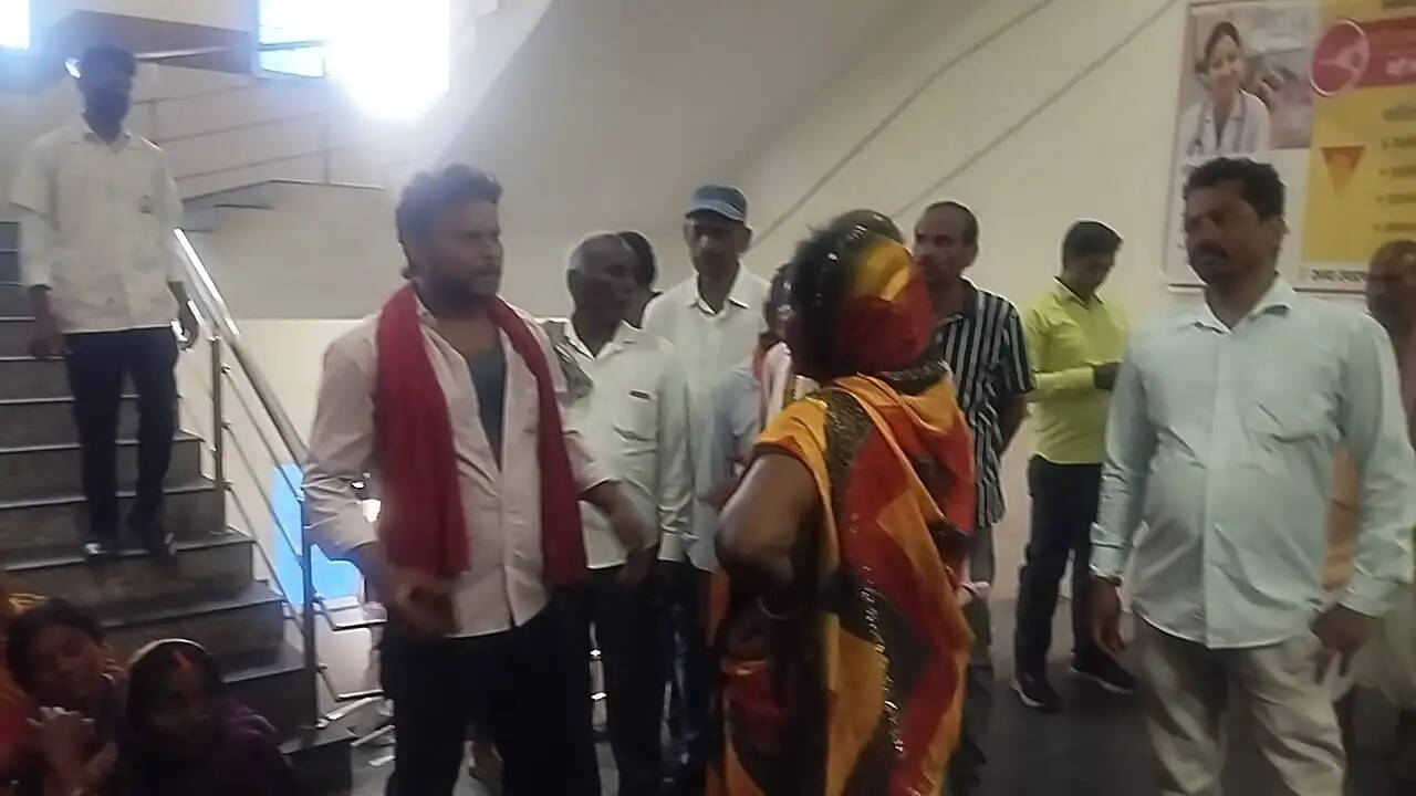 सदर अस्पताल में सीजेरियन के बाद नवजात की मौत पर फूटा गुस्सा