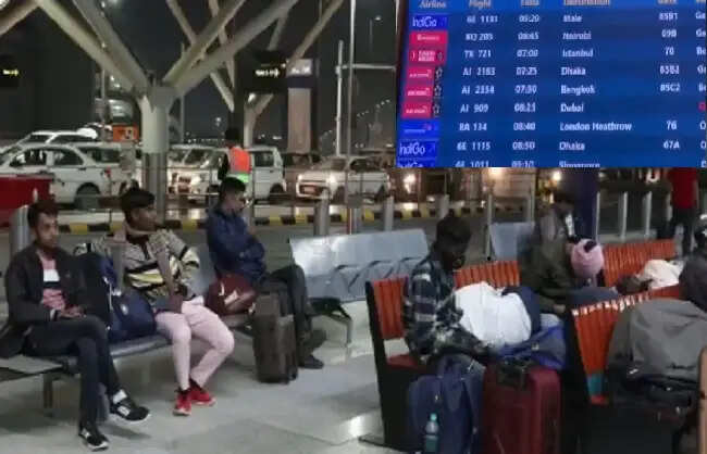 मध्य पूर्व तनाव : एयर इंडिया-इंडिगो समेत कई अंतरराष्ट्रीय उड़ानें रद्द