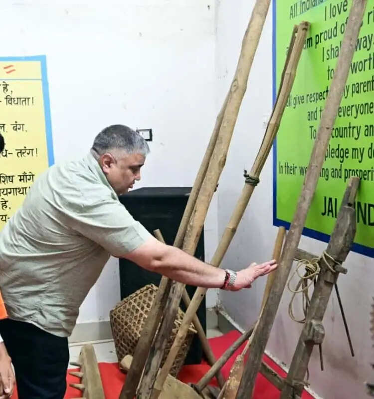 मंत्री राजेश अग्रवाल ने किया पौधरोपण, हरेली पर हरित जीपीएम का संकल्प