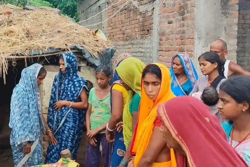 कुएं से एक महिला का शव बरामद, छानबीन में जुटी पुलिस