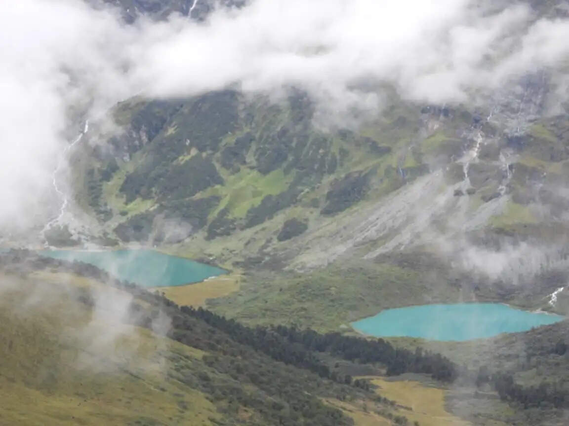 अरुणाचल के पवित्र जुड़वां सरोवर: जहां हिमालय की गोद में बसती है आस्था, प्रकृति और विरासत की अनंत कहानी