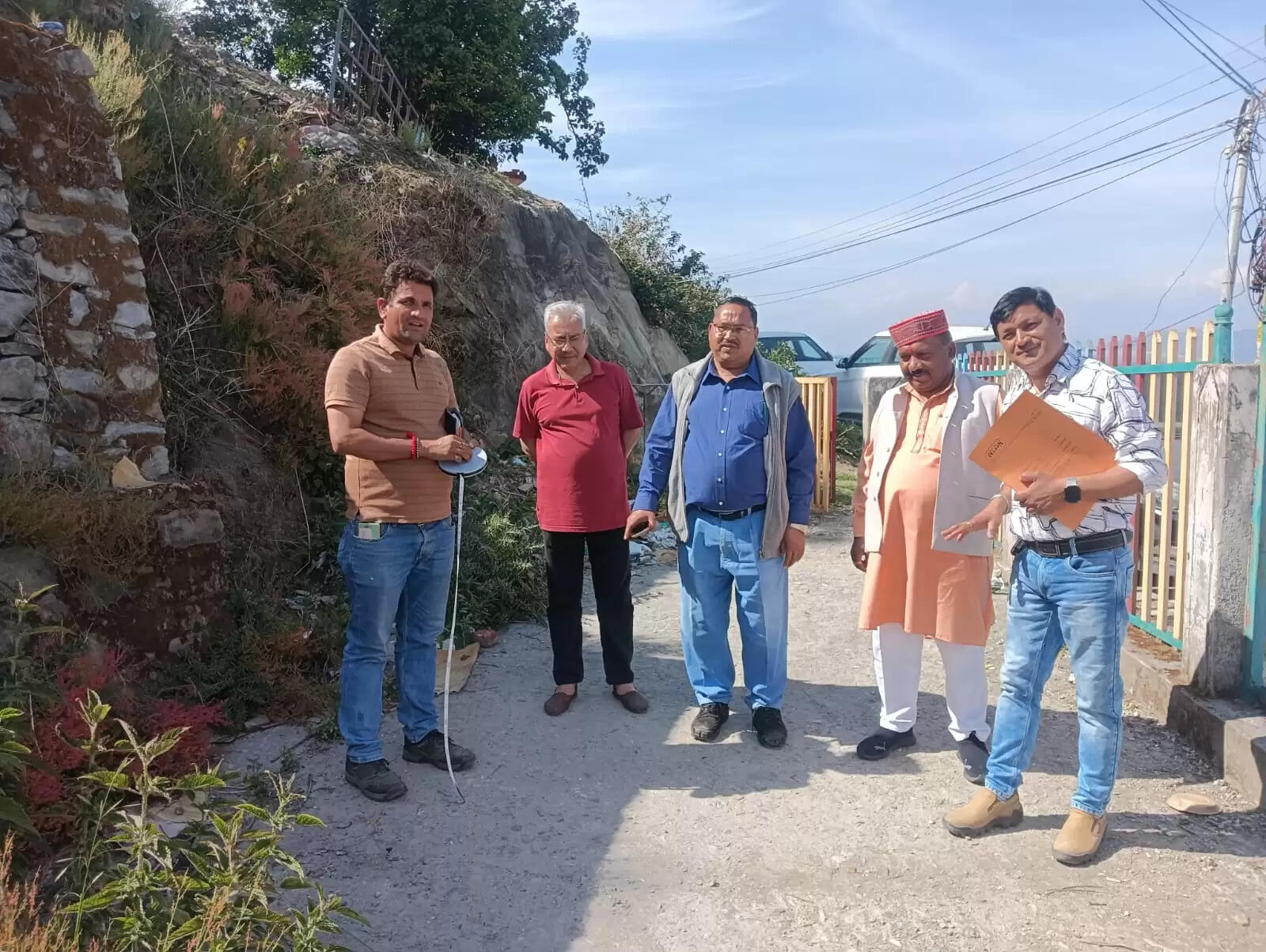 संघ भवन निर्माण के लिए प्रस्तावित भूमि का किया निरीक्षण