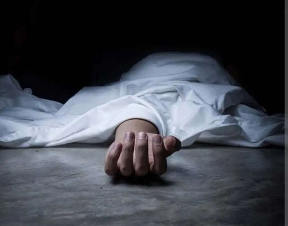 सुलतानपुर में अधेड़ का शव सड़क किनारे मिला