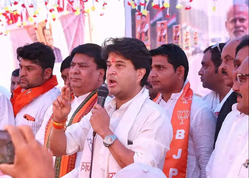 ग्वालियर-आगरा एक्सप्रेस-वे क्षेत्र की कनेक्टिविटी और आर्थिक विकास को देगा नई दिशाः ज्योतिरादित्य सिंधिया