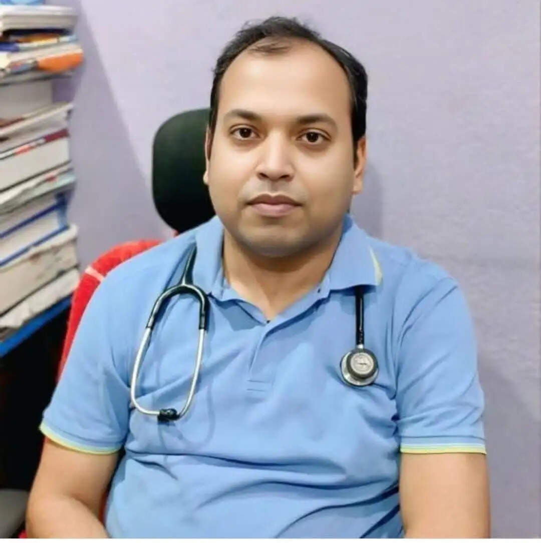 मौसम के बदलते ही बच्चों में तेजी से बढ़ रहे वायरल बुखार के मामले