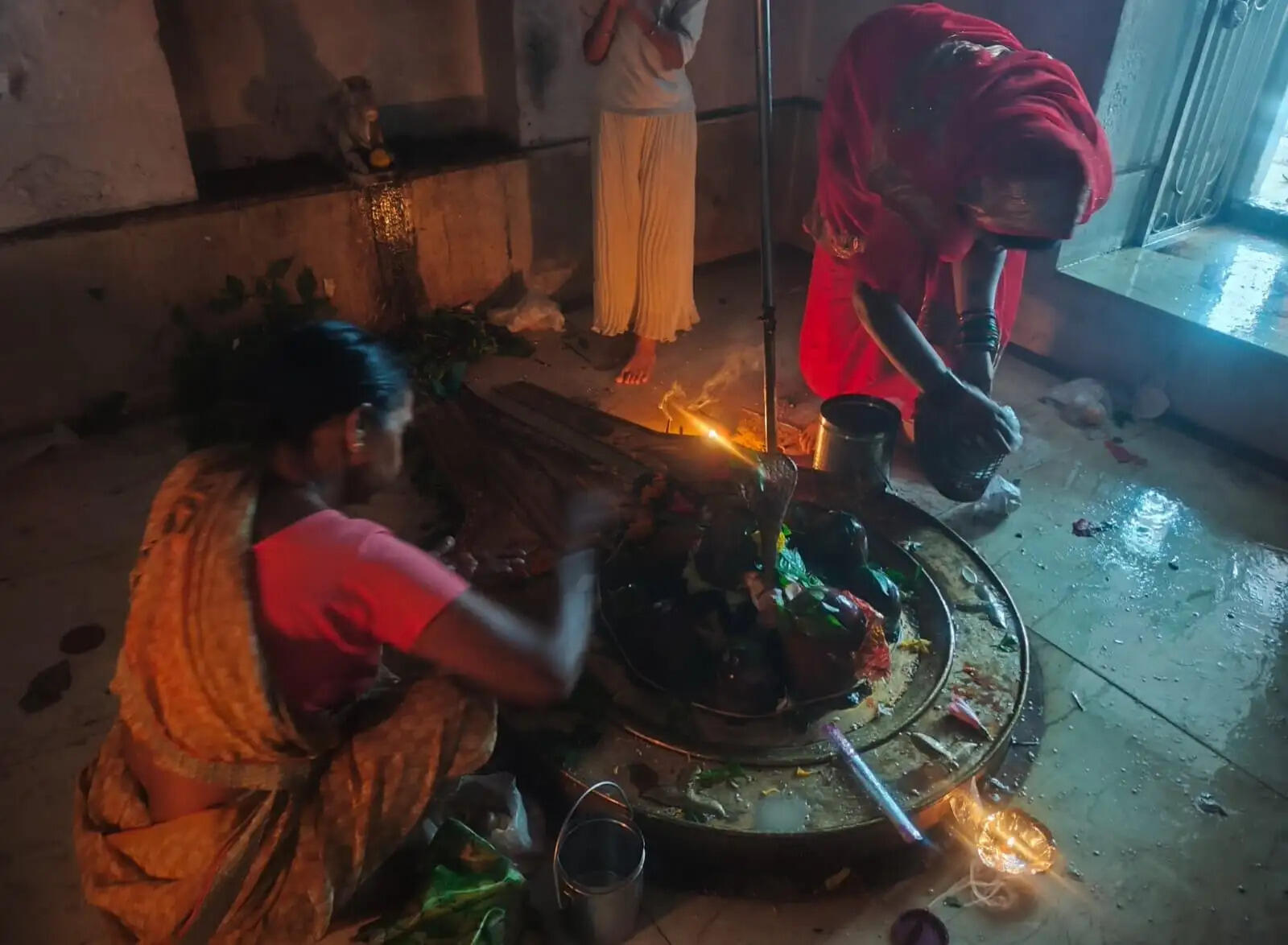 अनूपपुर: तीसरे श्रावण सोमवार और नागपंचमी पर अमरकंटक में उमड़े भक्त