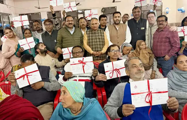 सोनीपत: लाल डोरा क्षेत्रों में 300 परिवारों को संपत्ति प्रमाण पत्र