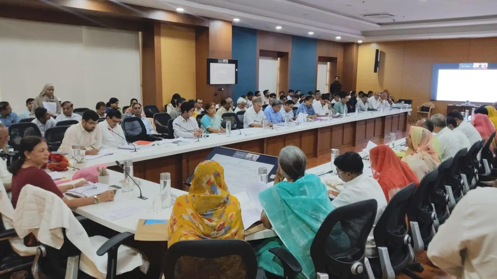 व्यक्तियों की संख्या के आधार पर हो रही पेयजल सप्लाई: सियोल