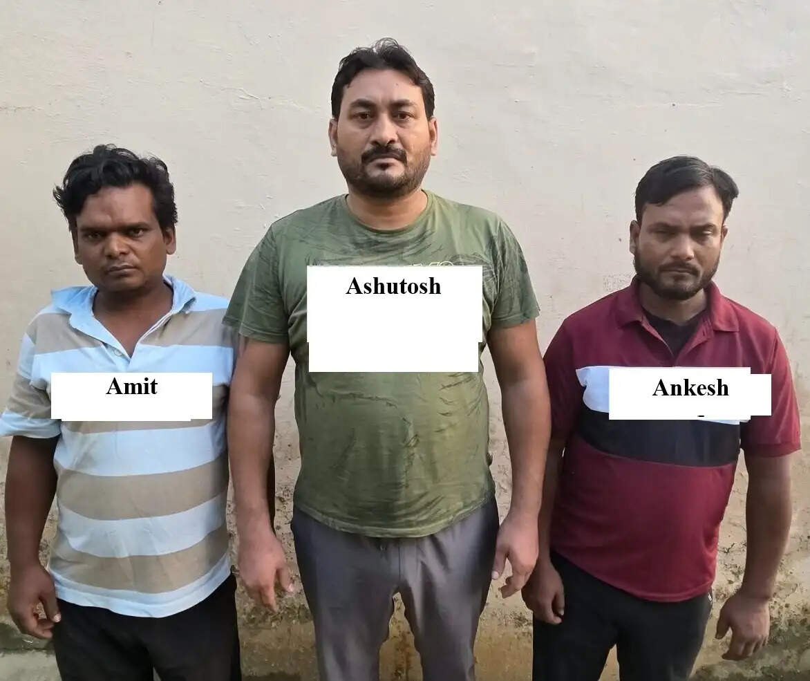 प्रयागराज : एसटीएफ ने तीन तस्करों को किया गिरफ्तार, एक करोड़ की कोडीनयुक्त कफ सिरप भी बरामद