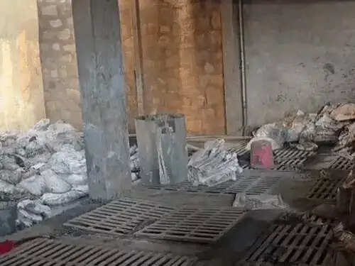 कपड़ा फैक्ट्री में टैंक साफ करने उतरे तीन लोगों की मौत