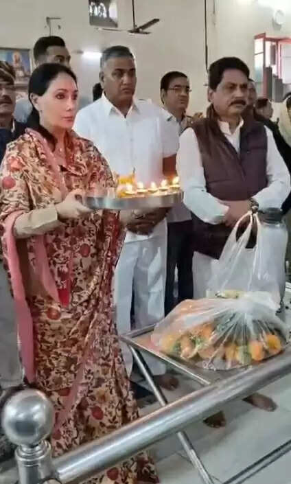 उपमुख्यमंत्री दिया कुमारी पहुंची जोधपुर : बालाजी मंदिर में की पूजा अर्चना